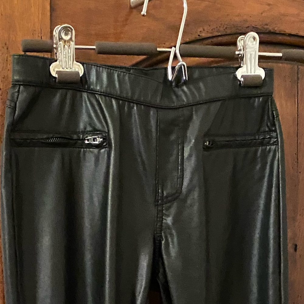 ❤️Hue  X-Small Faux Leather Leggings - Picture 4 of 16